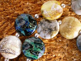 Steinperlen von Anne-Lise/Analyse